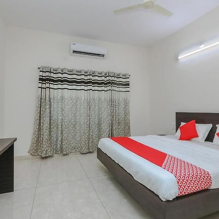Отель Oyo 22211 Shree Ankanatheshwara Residency Nanjangud Экстерьер фото