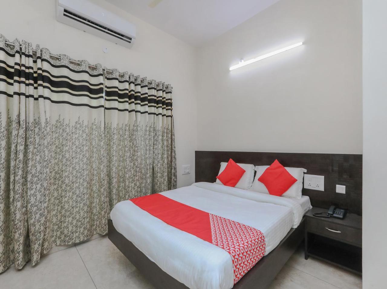 Отель Oyo 22211 Shree Ankanatheshwara Residency Nanjangud Экстерьер фото